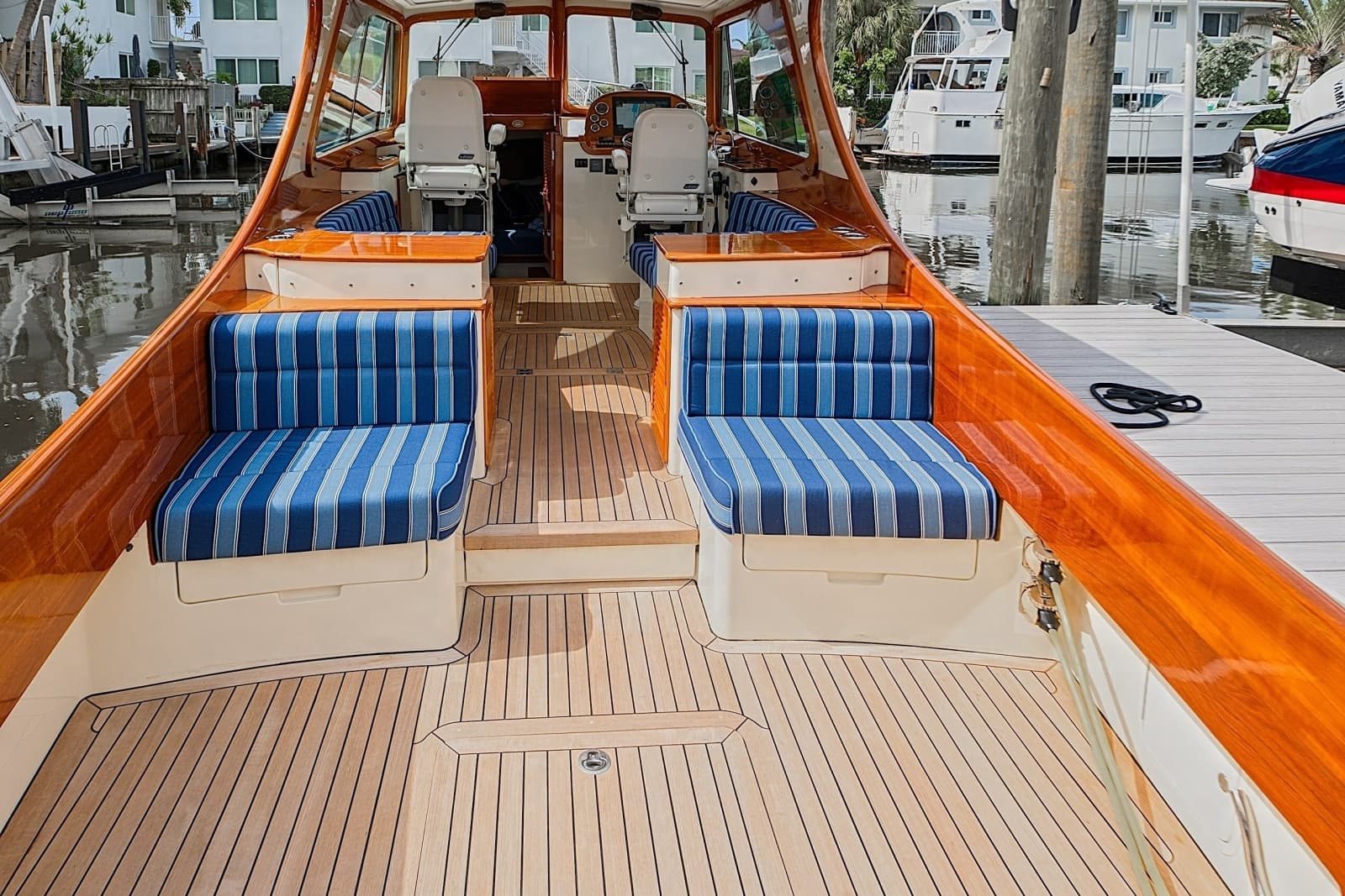 2018 Hinckley Picnic Boat 37 MKIII - Photo 32
