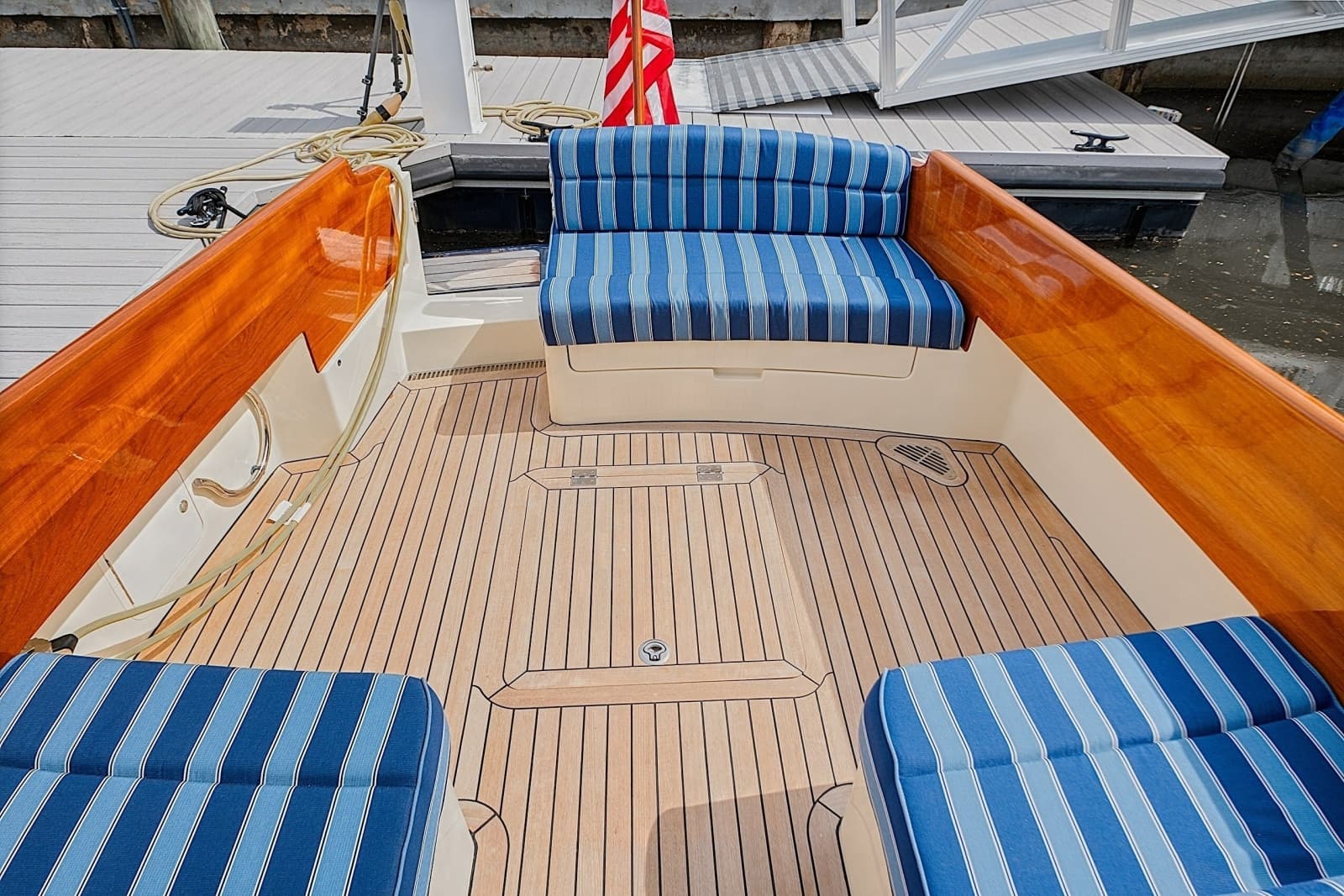 2018 Hinckley Picnic Boat 37 MKIII - Photo 30
