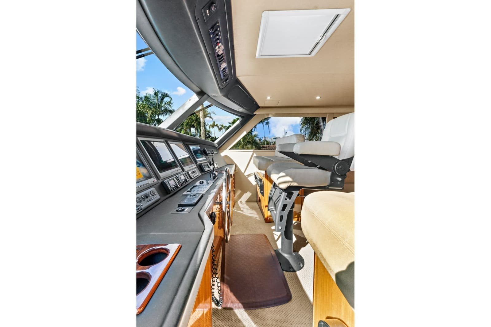 2008 Viking 74 Enclosed Bridge - Photo 40