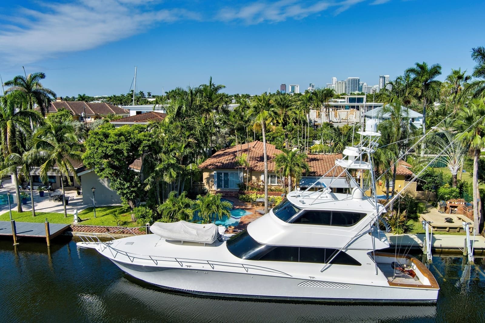 2008 Viking 74 Enclosed Bridge - Photo 4