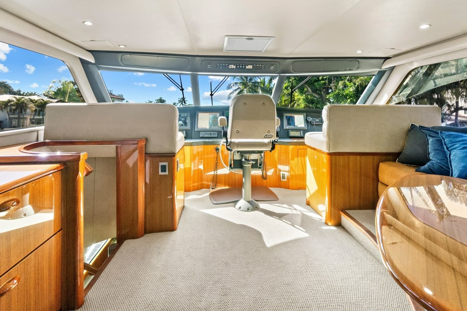 2008 Viking 74 Enclosed Bridge - Photo 38