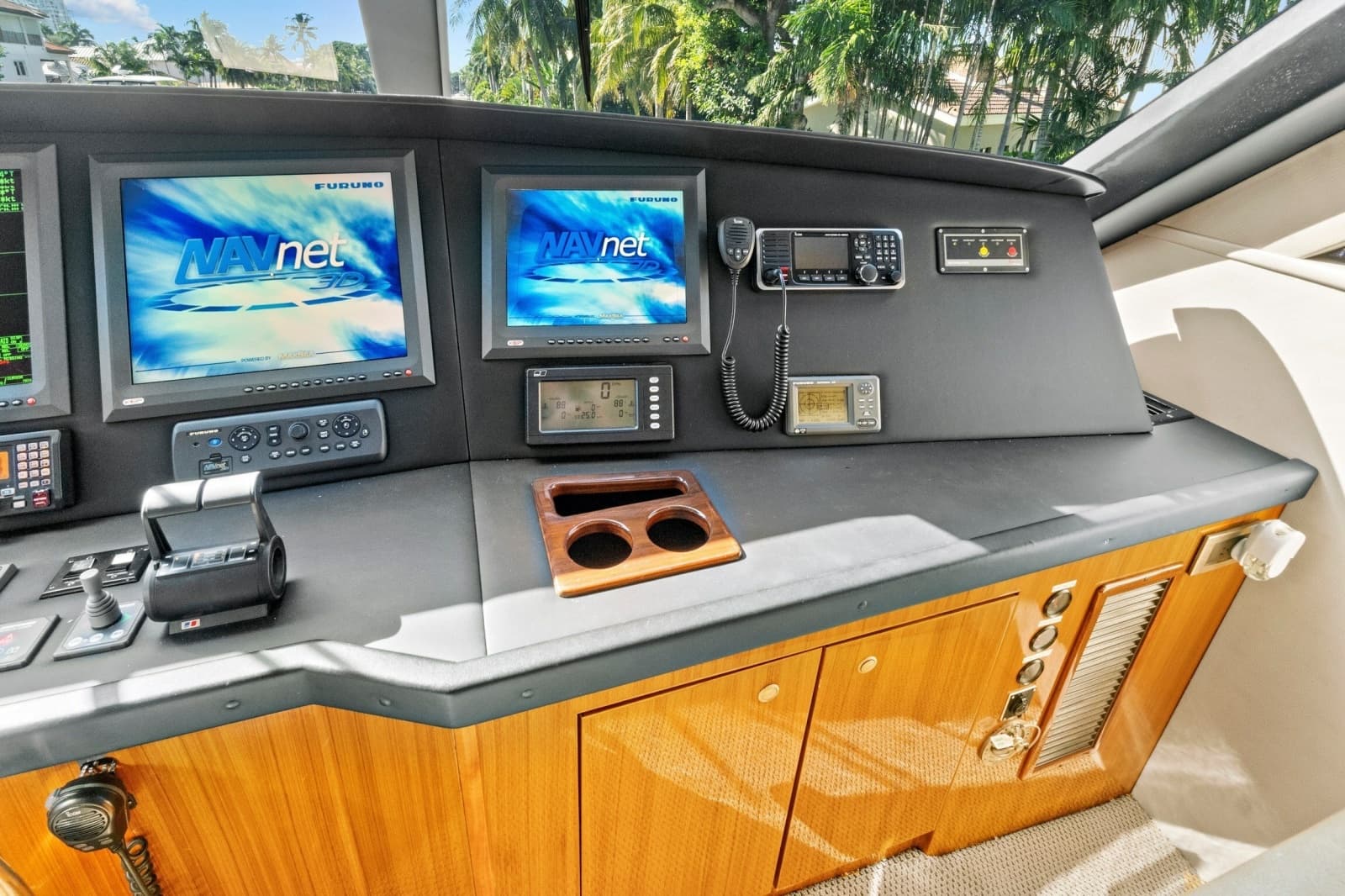 2008 Viking 74 Enclosed Bridge - Photo 43