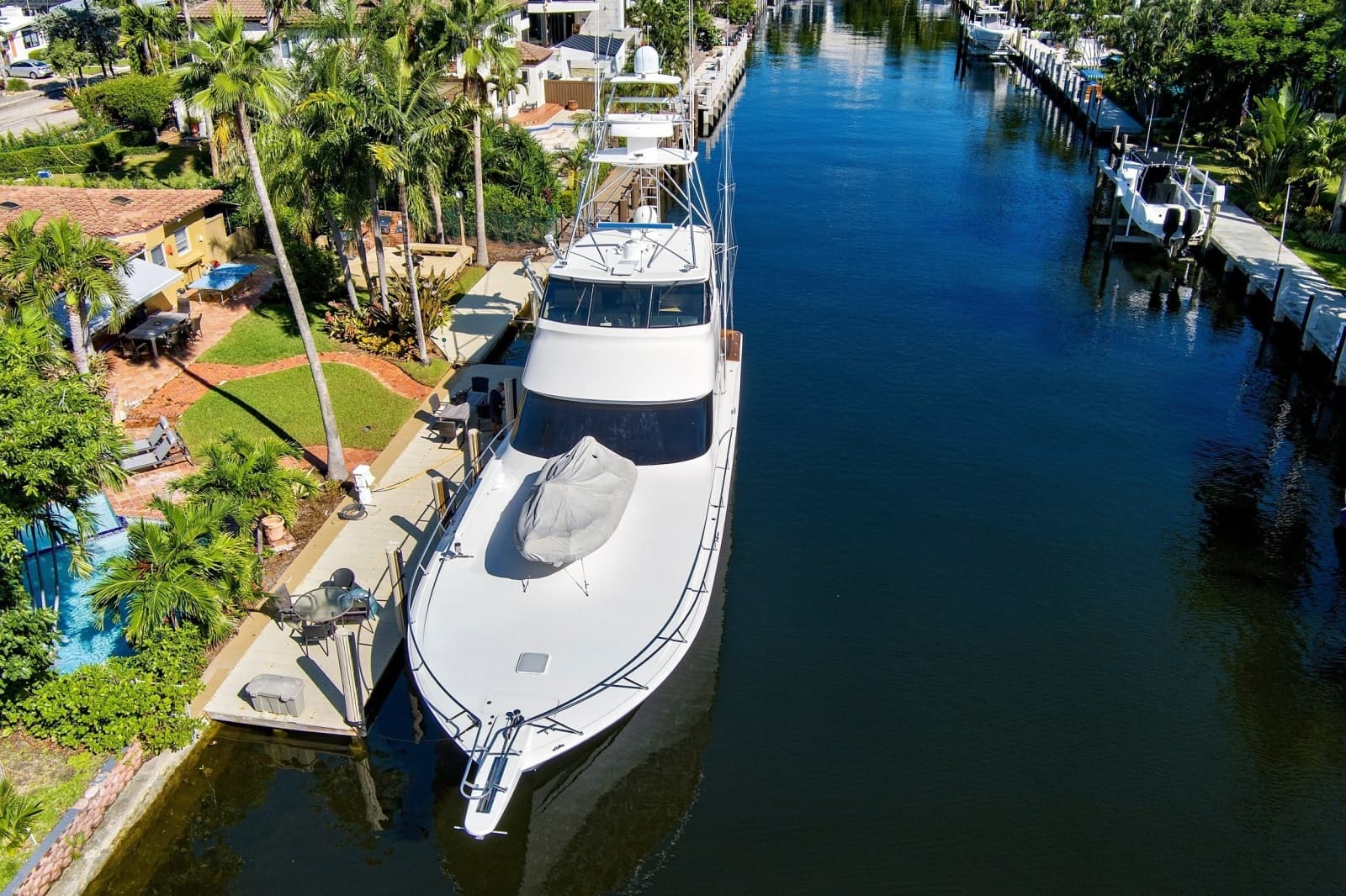 2008 Viking 74 Enclosed Bridge - Photo 5