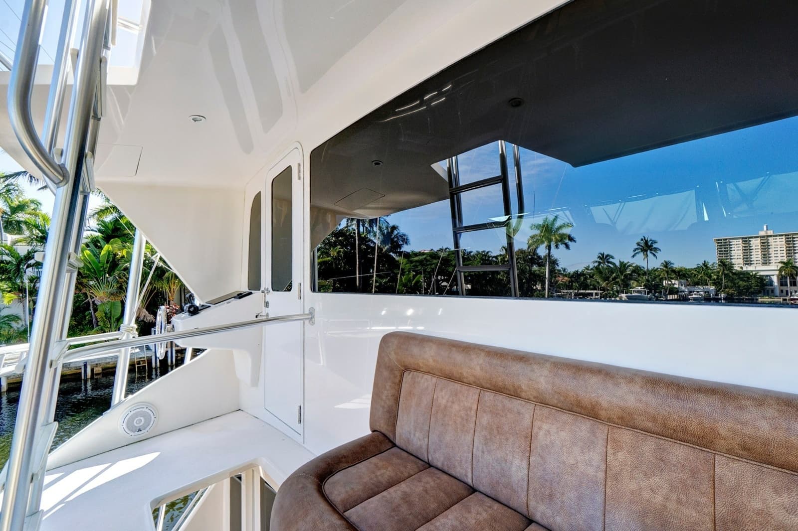 2008 Viking 74 Enclosed Bridge - Photo 18