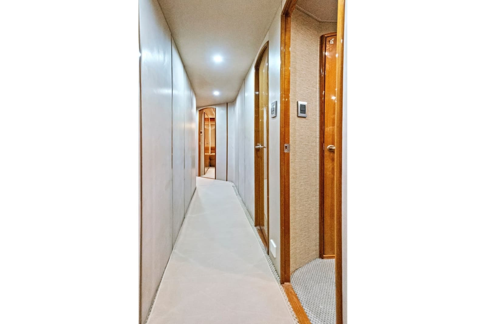 2008 Viking 74 Enclosed Bridge - Photo 68