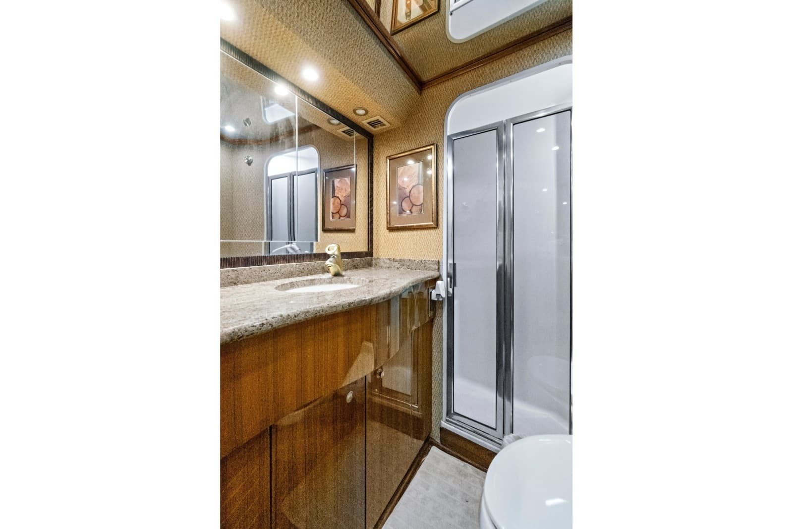 2008 Viking 74 Enclosed Bridge - Photo 67