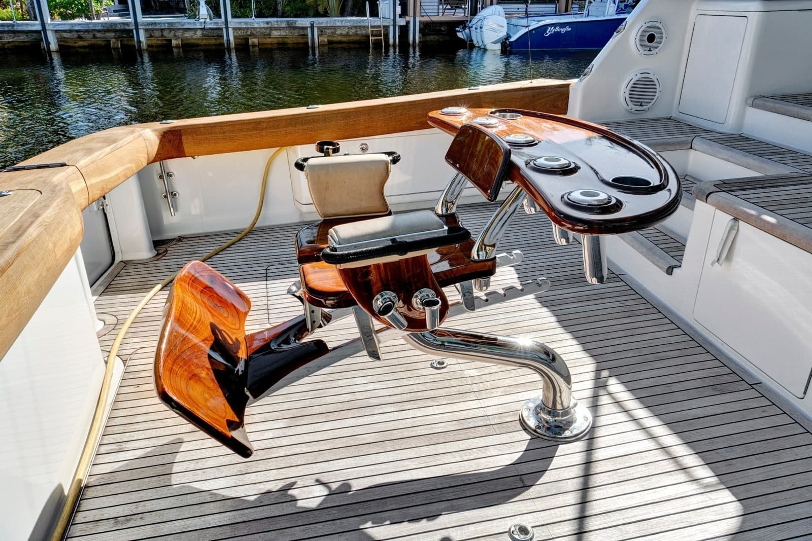 2008 Viking 74 Enclosed Bridge - Photo 20