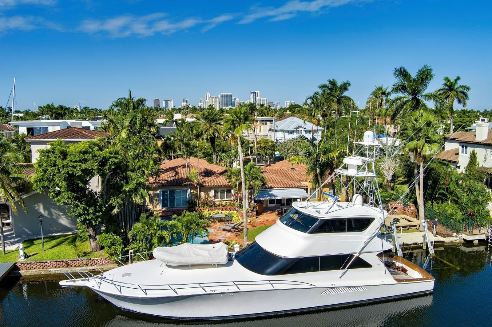 2008 Viking 74 Enclosed Bridge - Photo 3