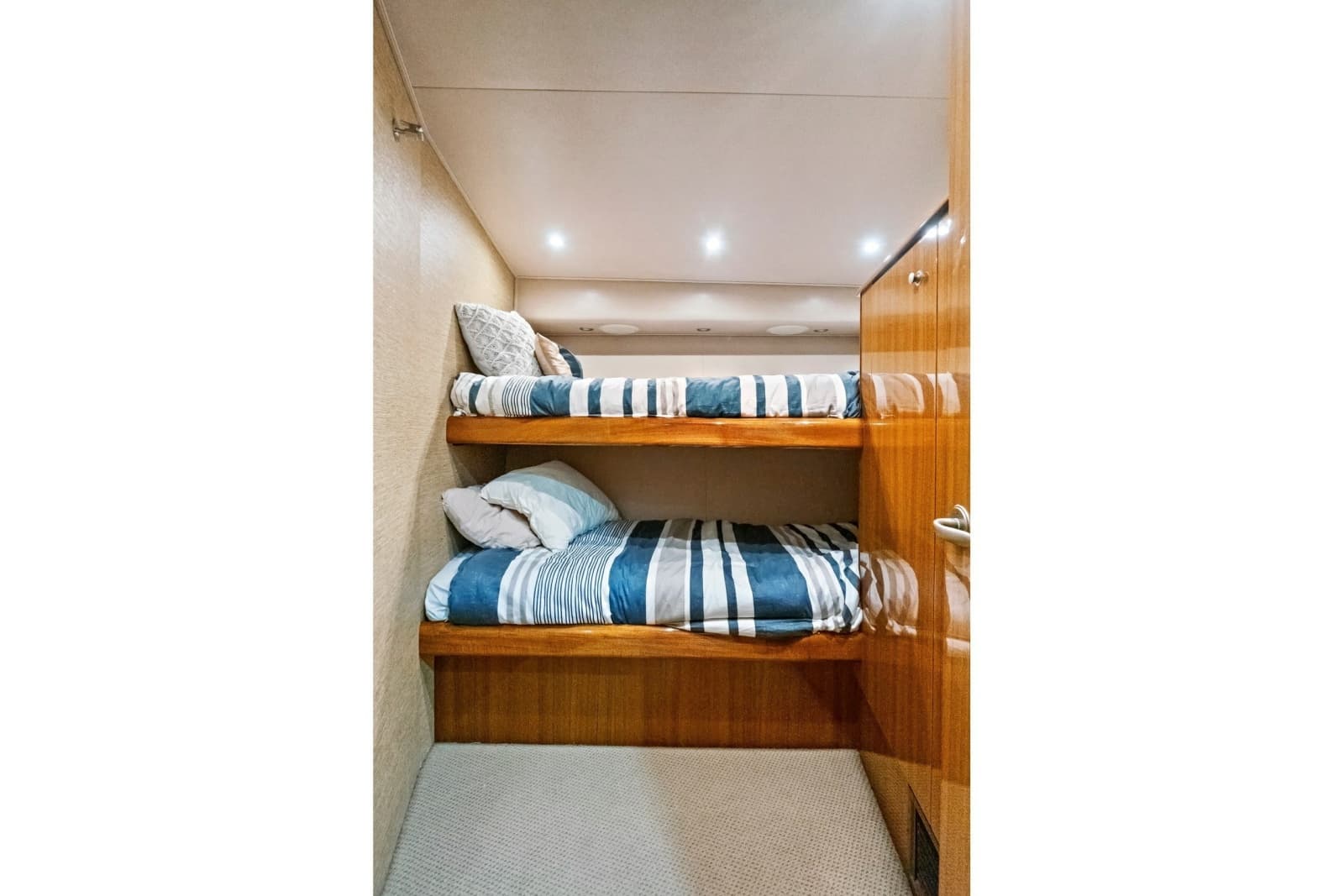 2008 Viking 74 Enclosed Bridge - Photo 63