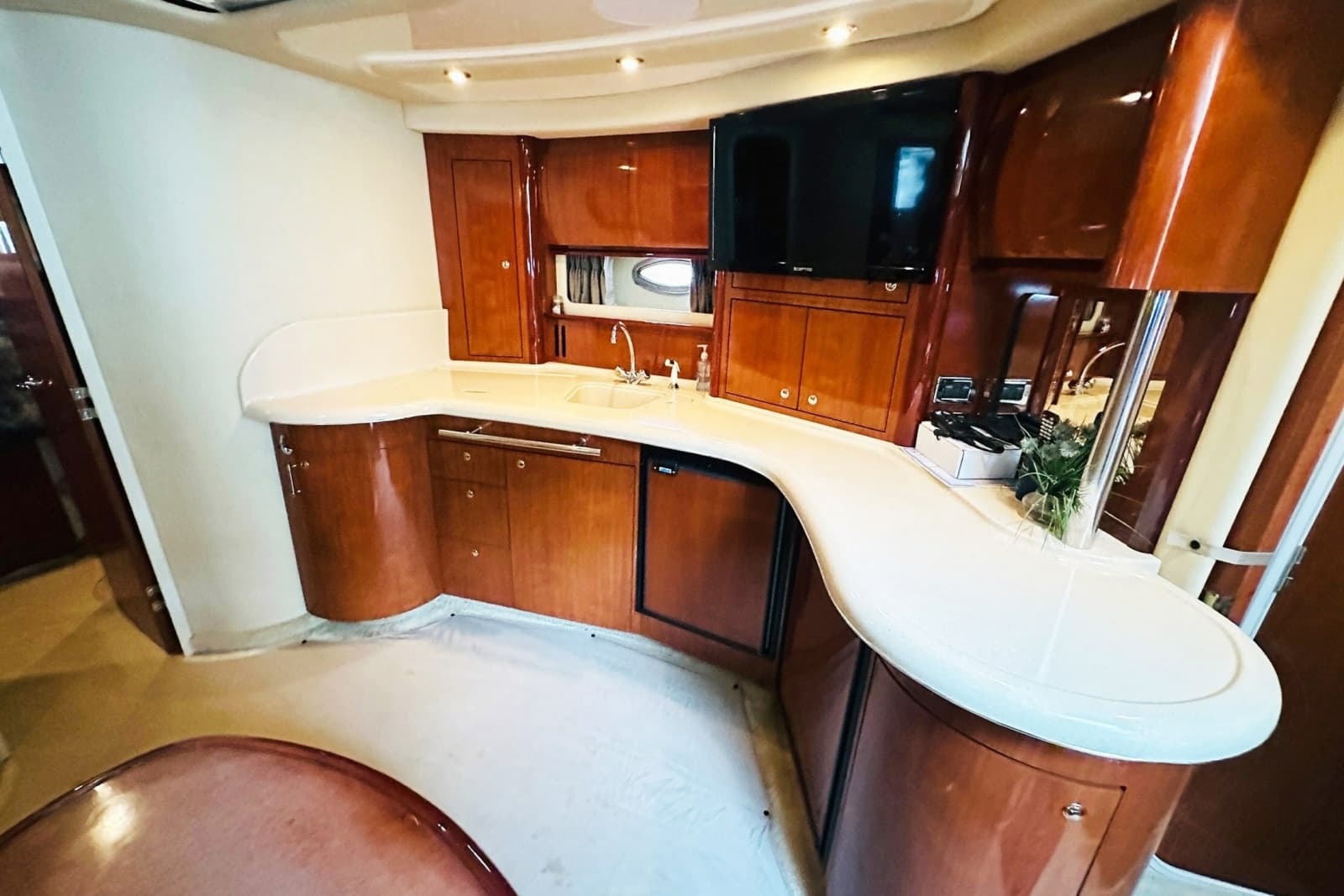 2003 Sea Ray 420 Sundancer - Photo 9