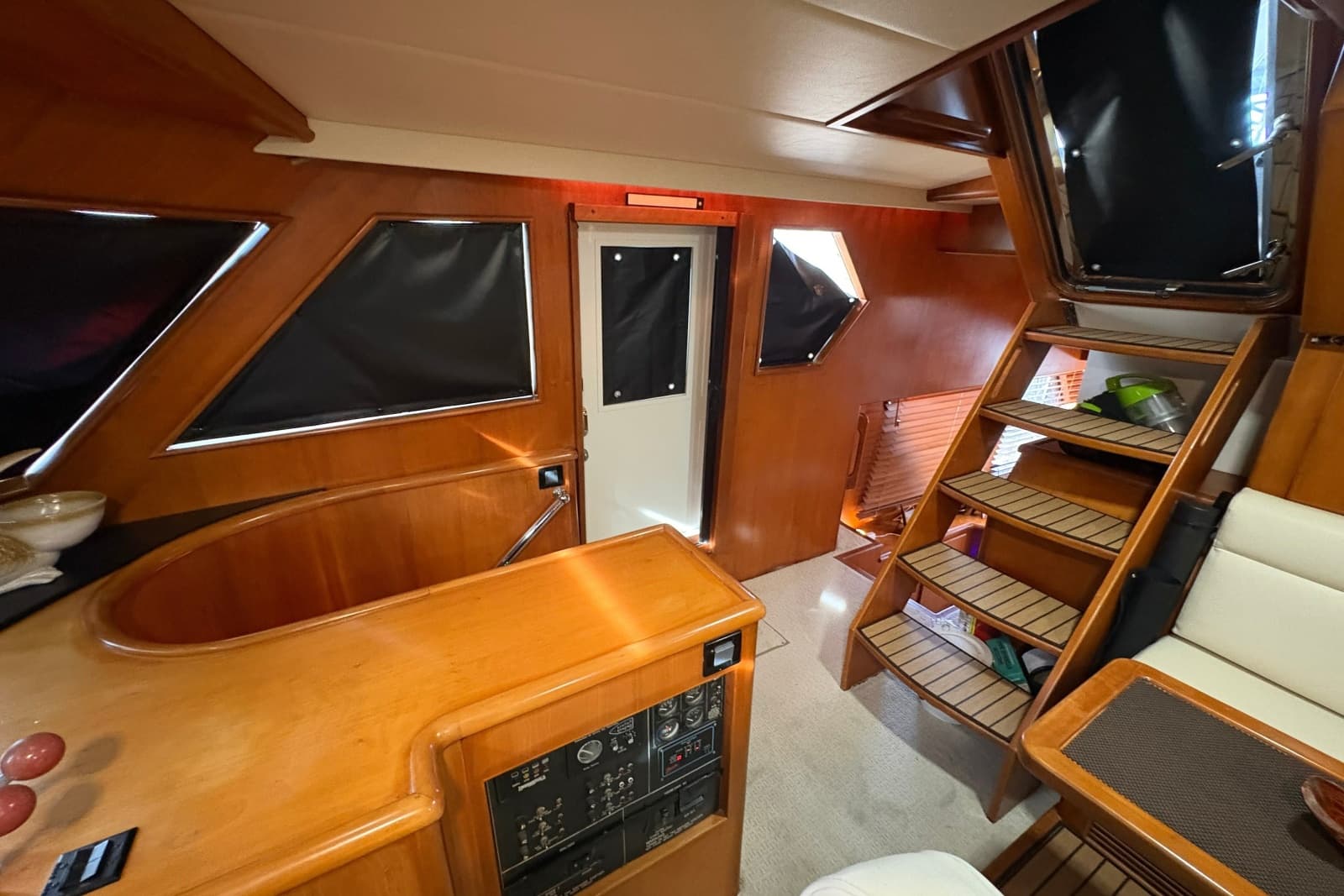 2003 Symbol 50 Pilothouse - Photo 27