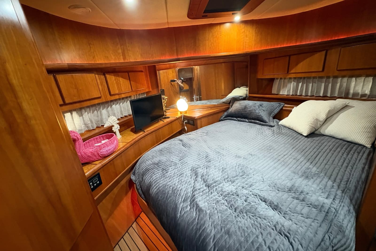 2003 Symbol 50 Pilothouse - Photo 52