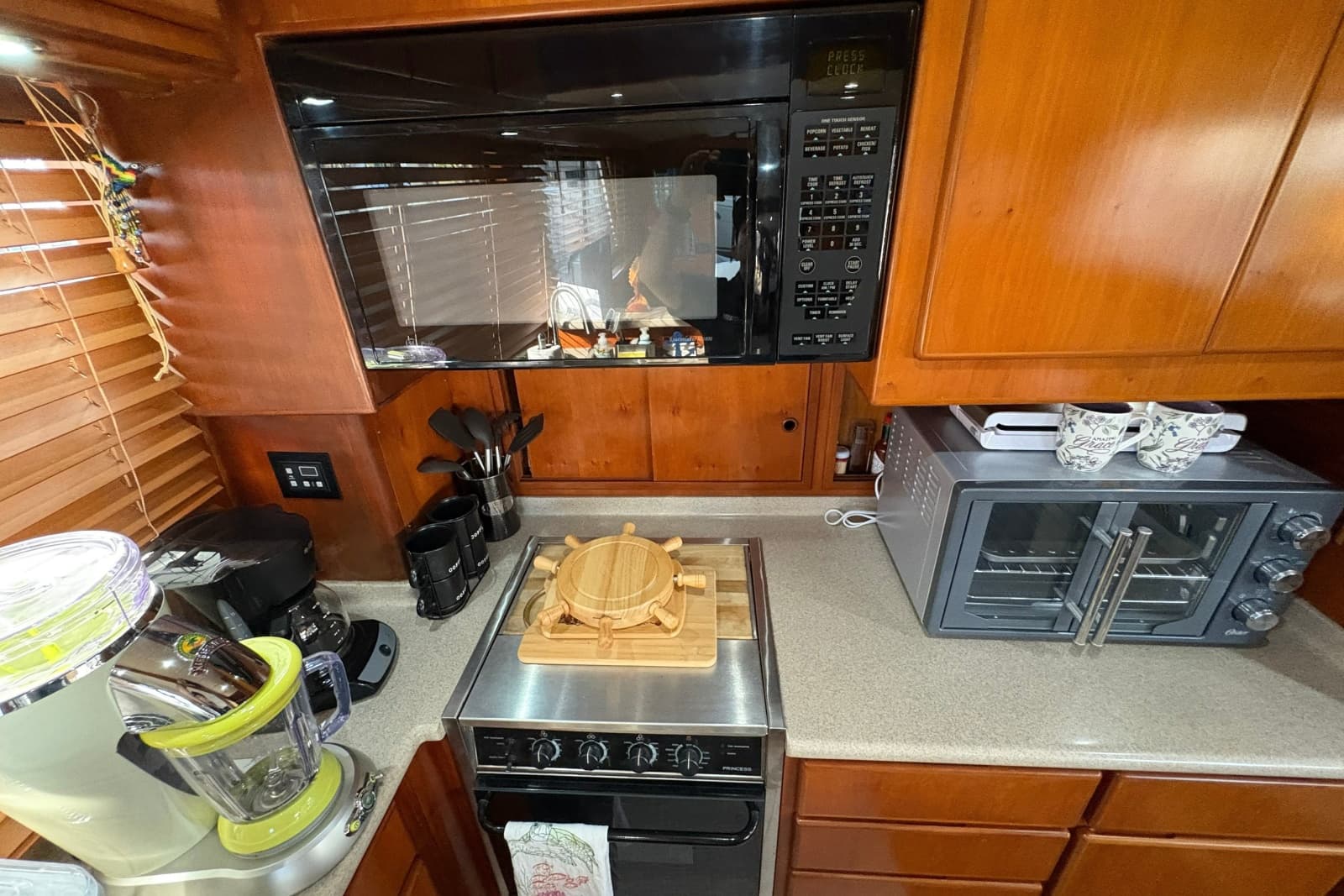 2003 Symbol 50 Pilothouse - Photo 20