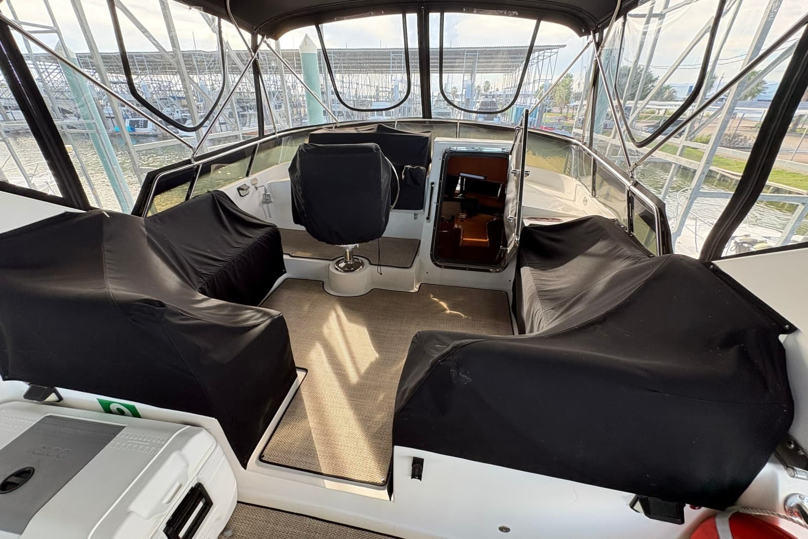 2003 Symbol 50 Pilothouse - Photo 32