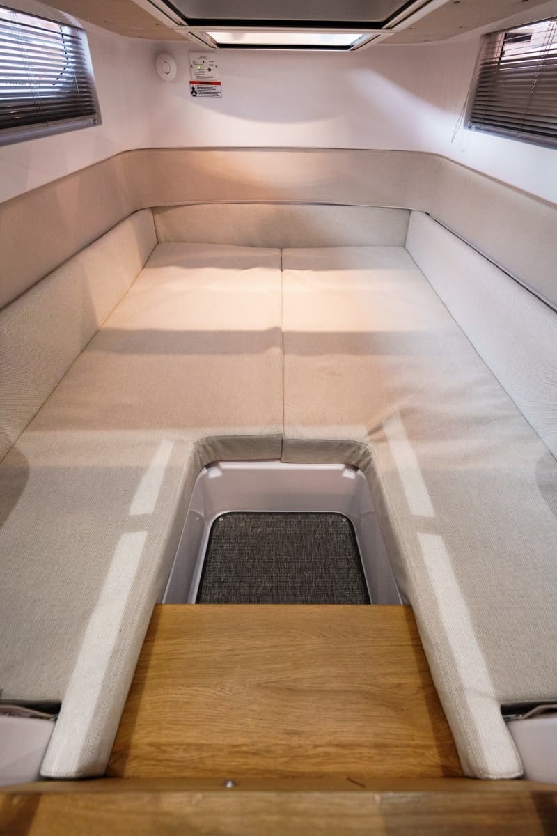 2025 Axopar 37 XC Cross Cabin - Photo 24