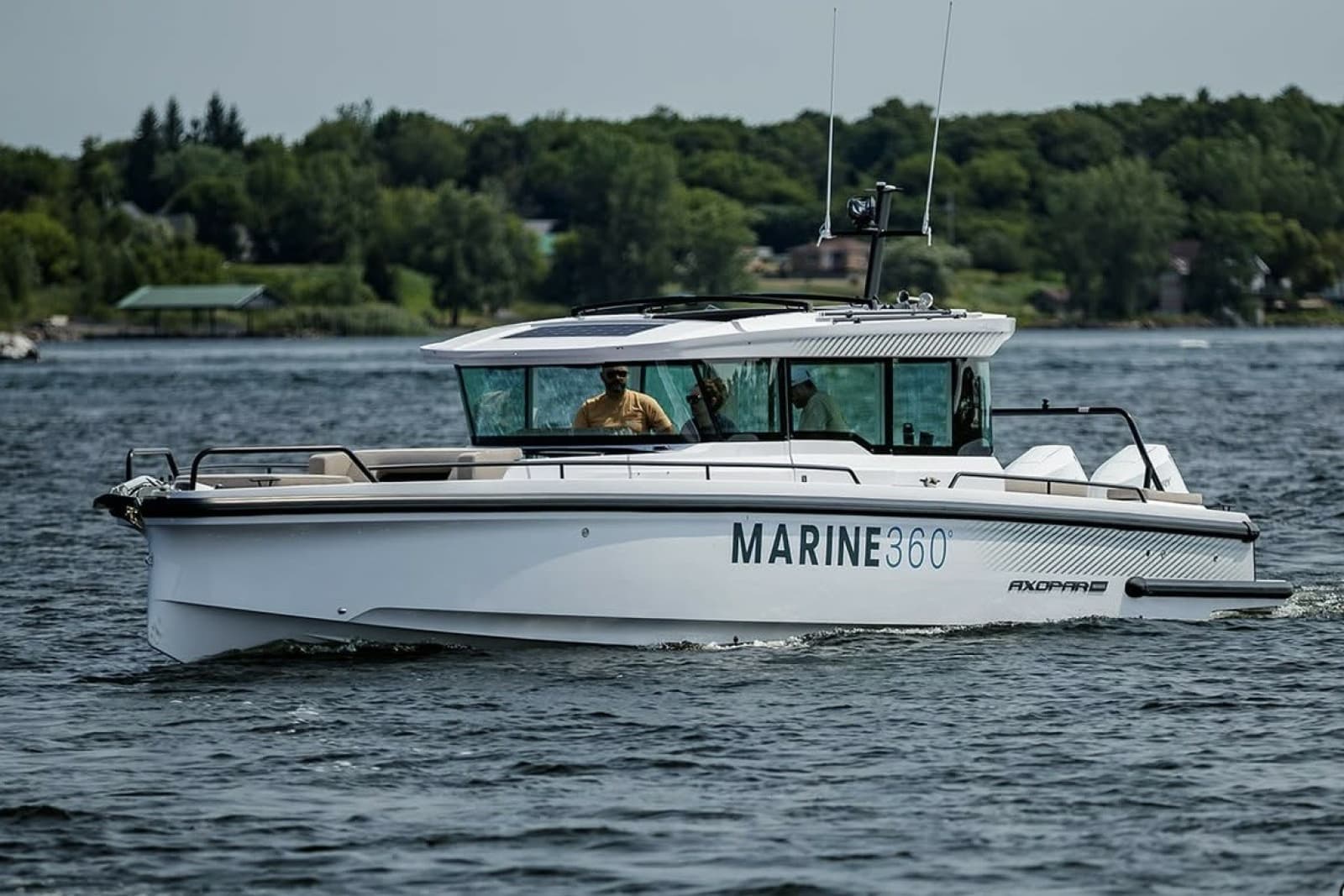 2025 Axopar 37 XC Cross Cabin - Photo 1