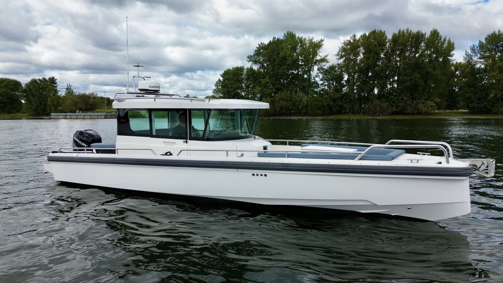 2018 Axopar 28 XC CROSS CABIN - Photo 1