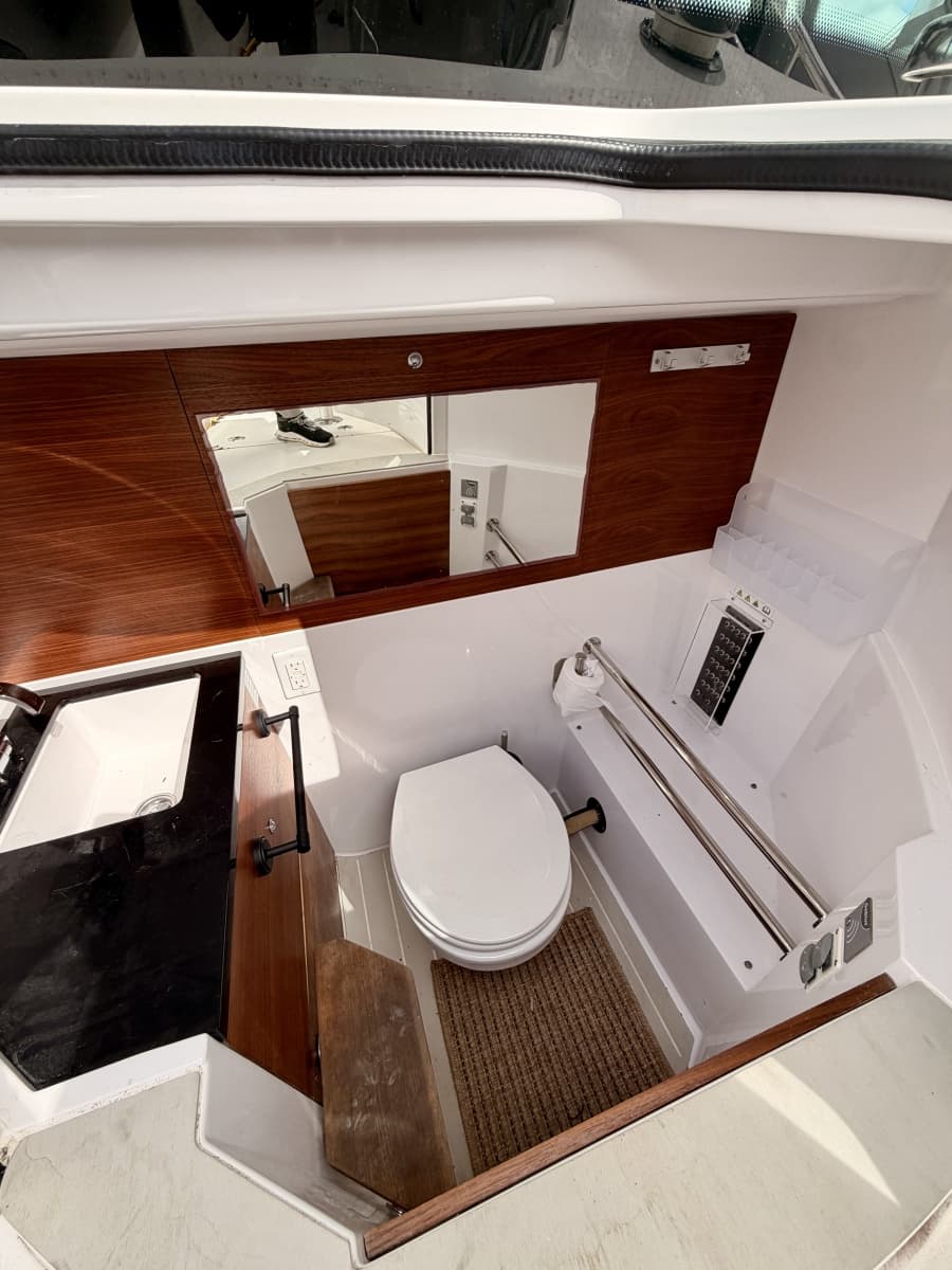2018 Axopar 28 XC CROSS CABIN - Photo 25