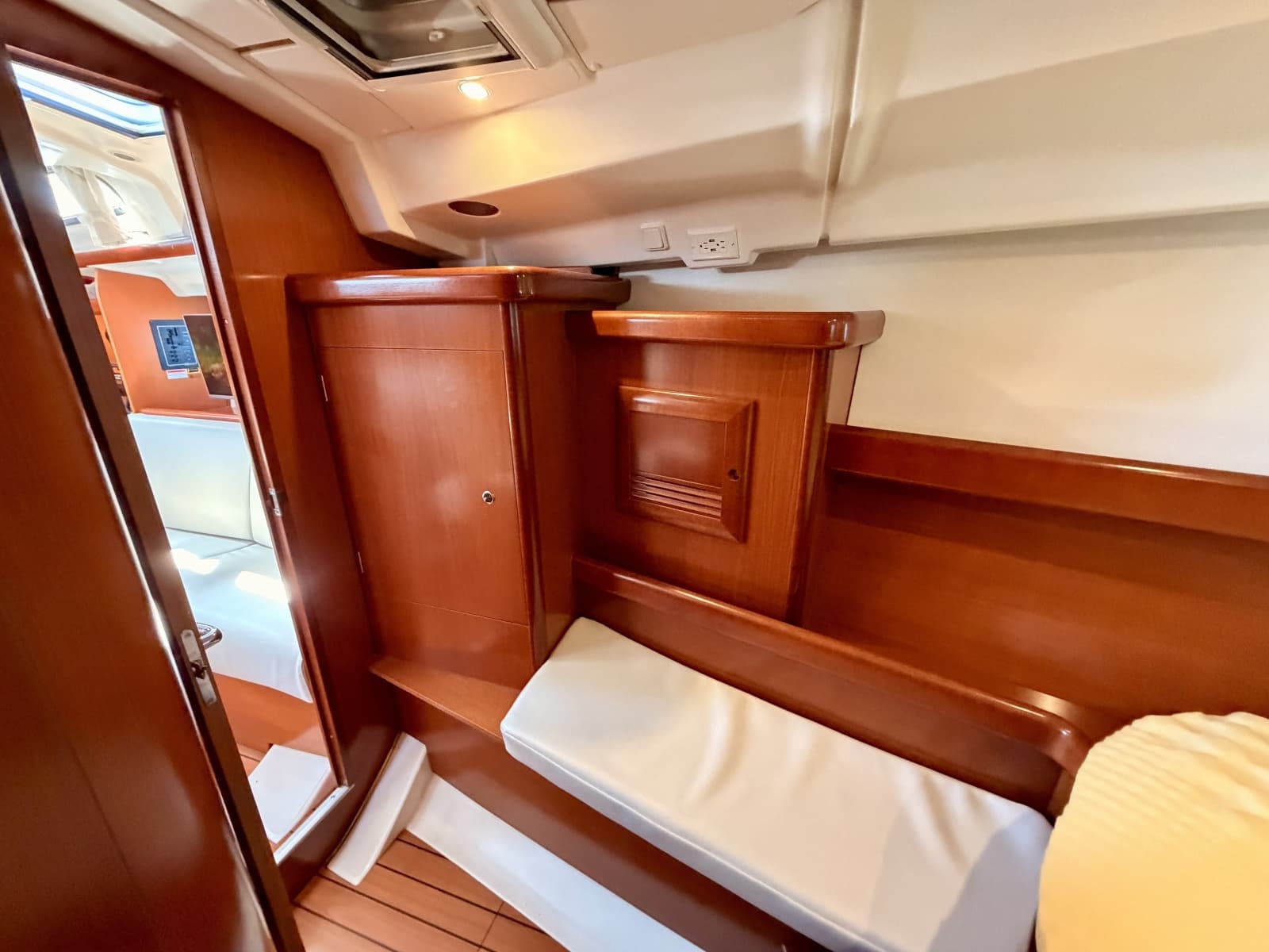 2006 Beneteau 423 - Photo 23