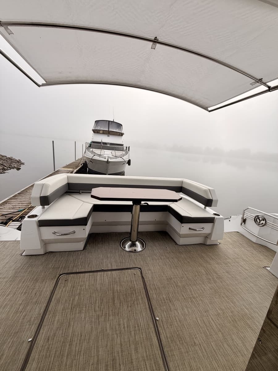 2023 Cruisers Yachts 50 Cantius - Photo 10