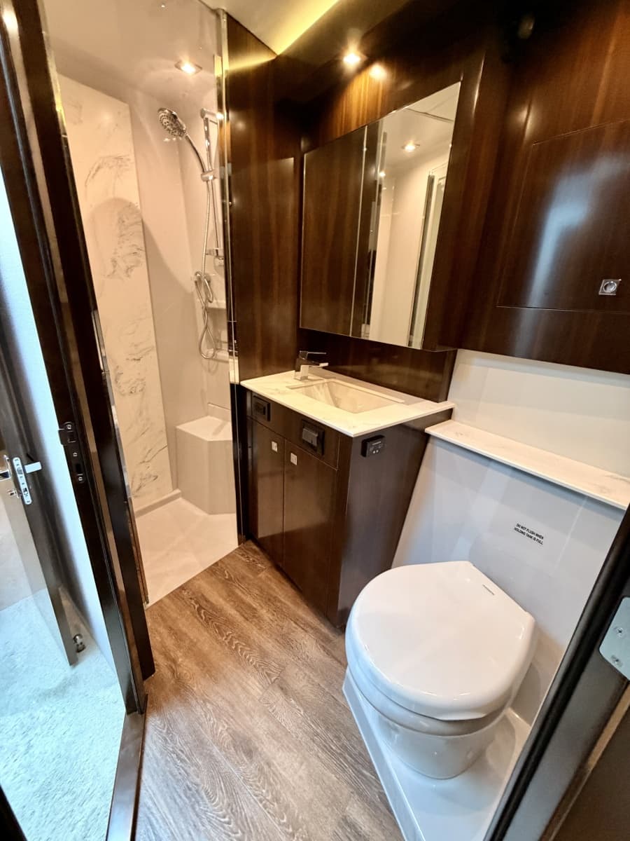 2023 Cruisers Yachts 50 Cantius - Photo 27