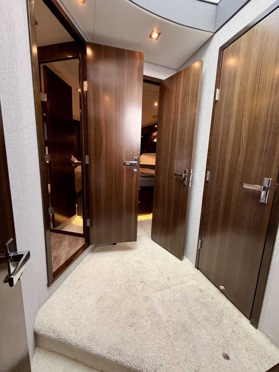 2023 Cruisers Yachts 50 Cantius - Photo 29