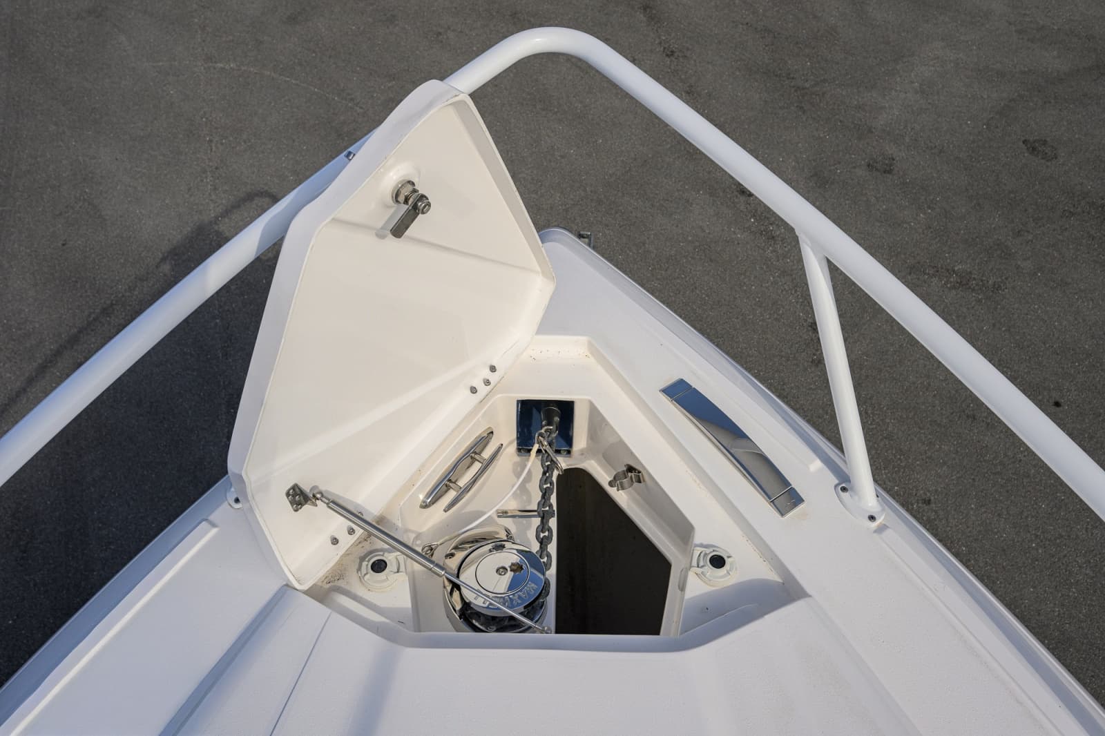 2022 Intrepid 409 Valor - Photo 22