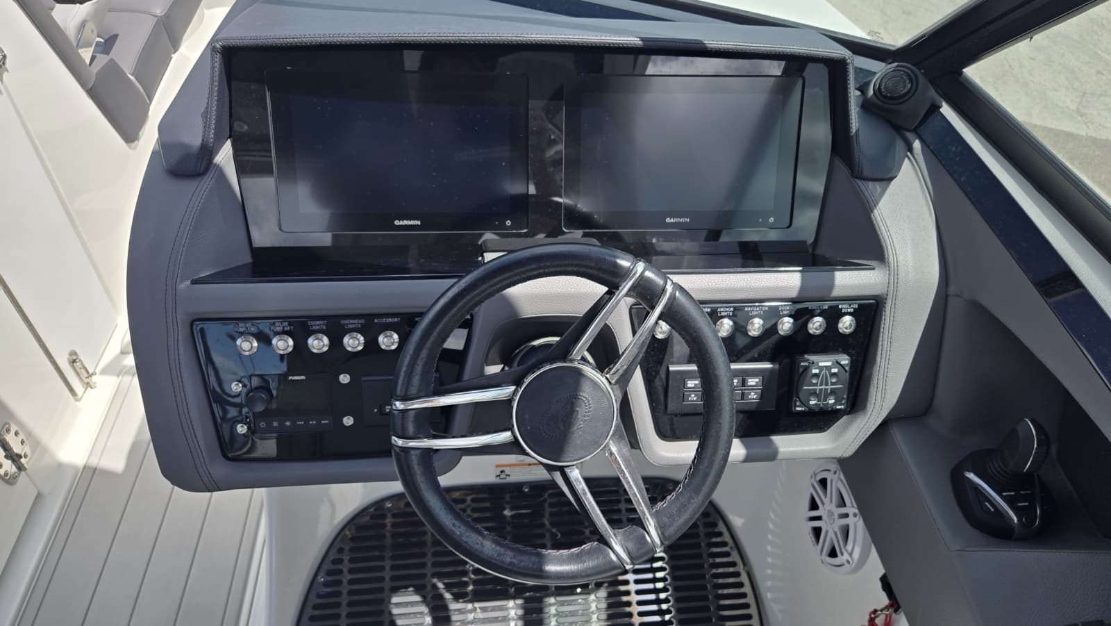 2023 Cobalt 30SC - Photo 3