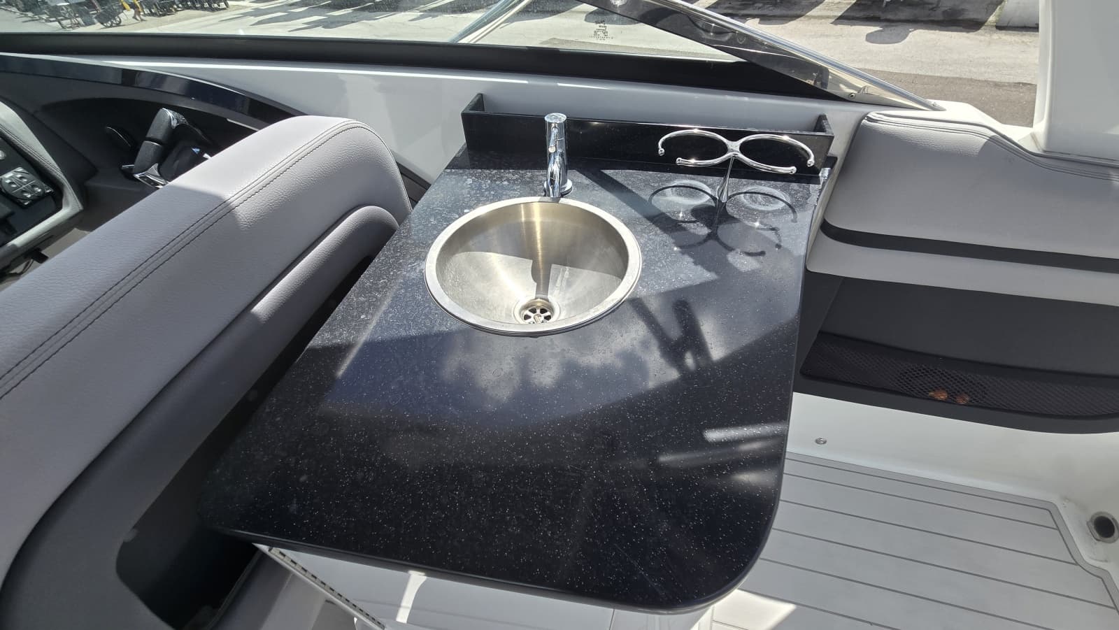 2023 Cobalt 30SC - Photo 9