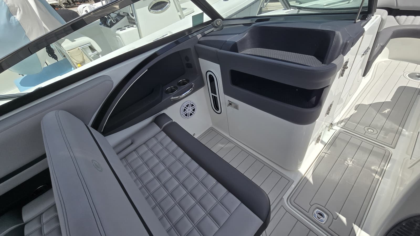 2023 Cobalt 30SC - Photo 7
