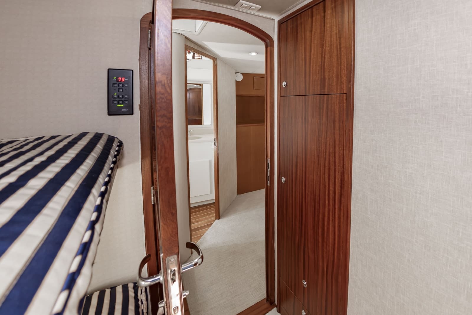 2001 Weaver Sportfish - Photo 81