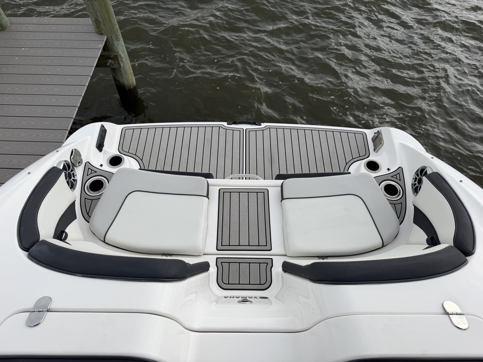 2020 Yamaha Boats 242 Limited S E-Series - Photo 4