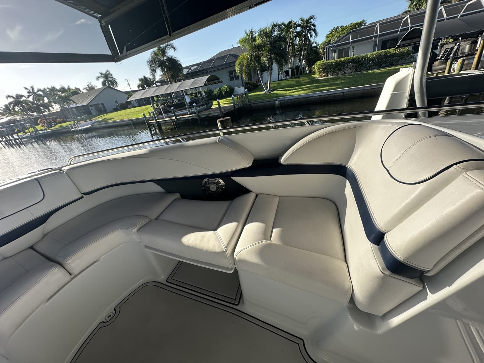 2014 Formula 310 Bowrider - Photo 21