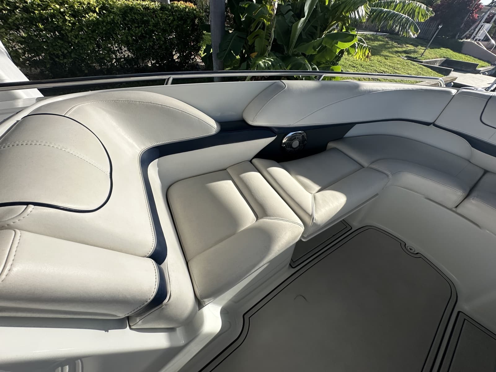 2014 Formula 310 Bowrider - Photo 22
