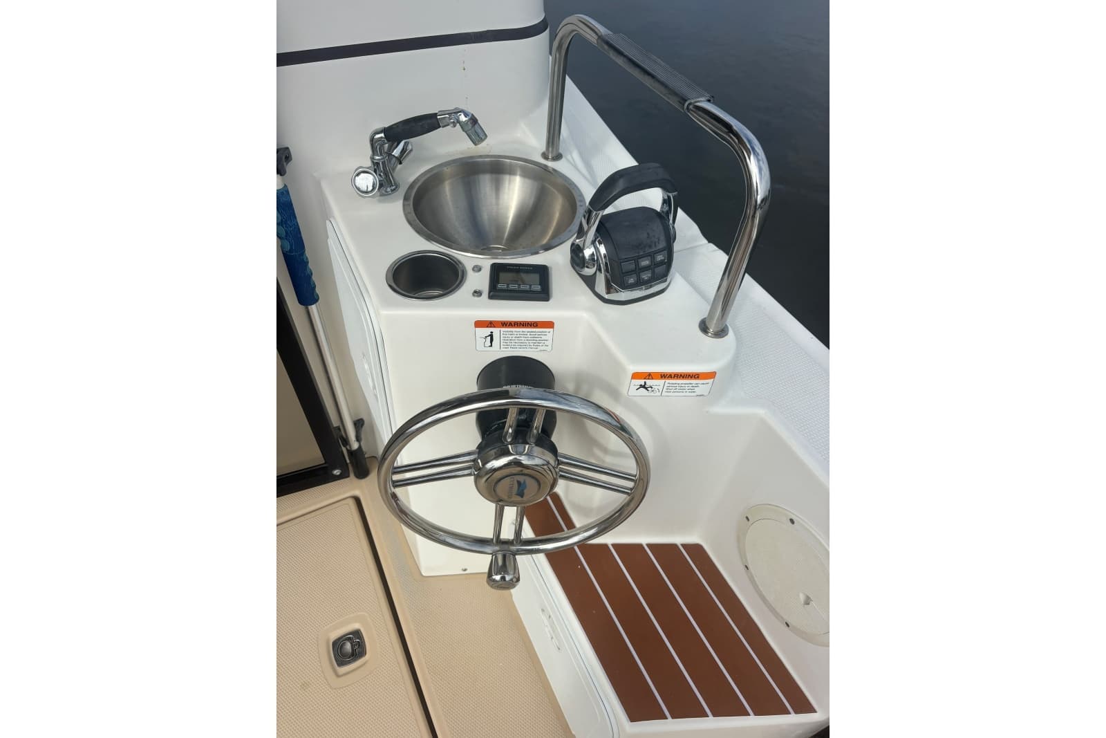 2016 Cutwater C-28 LE - Photo 13