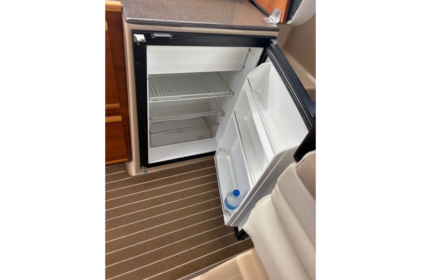 2016 Cutwater C-28 LE - Photo 31