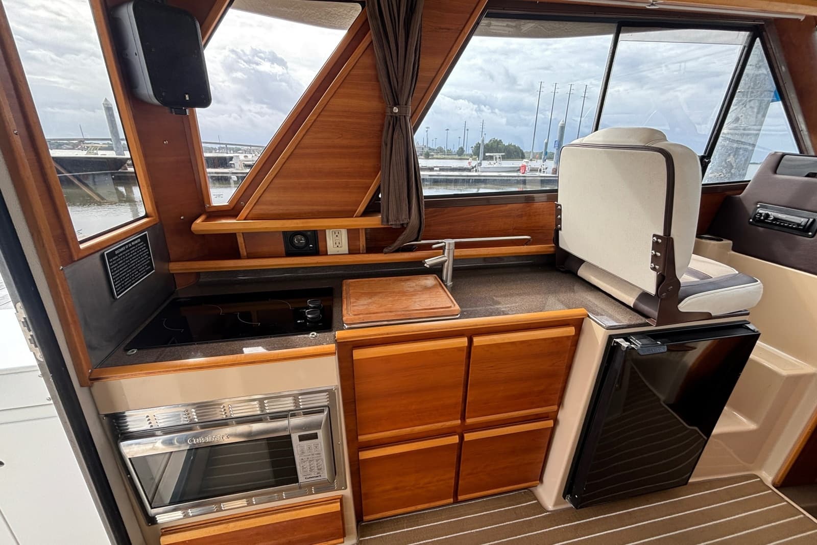 2016 Cutwater C-28 LE - Photo 29