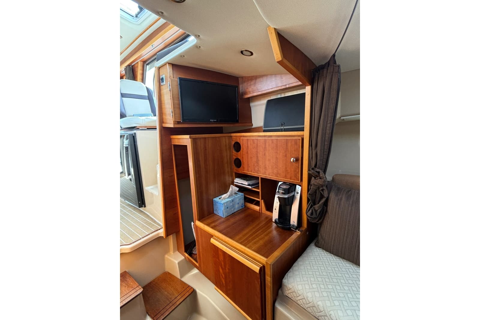 2016 Cutwater C-28 LE - Photo 34