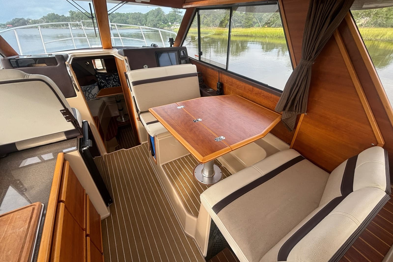 2016 Cutwater C-28 LE - Photo 23