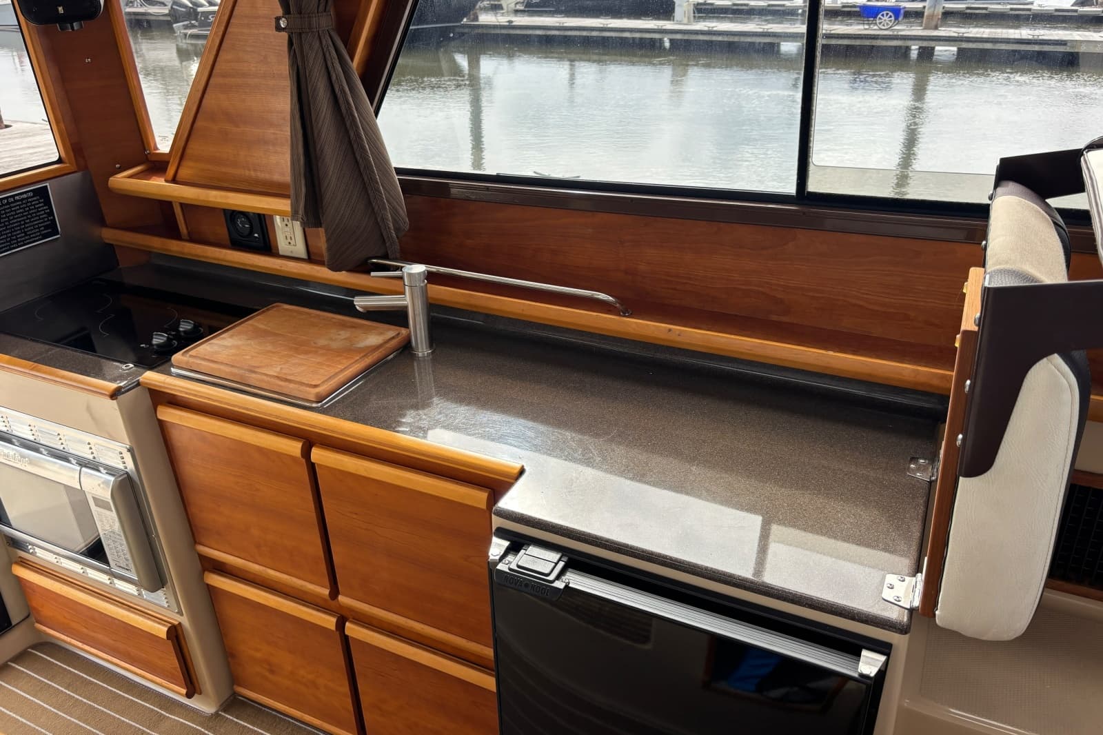2016 Cutwater C-28 LE - Photo 27