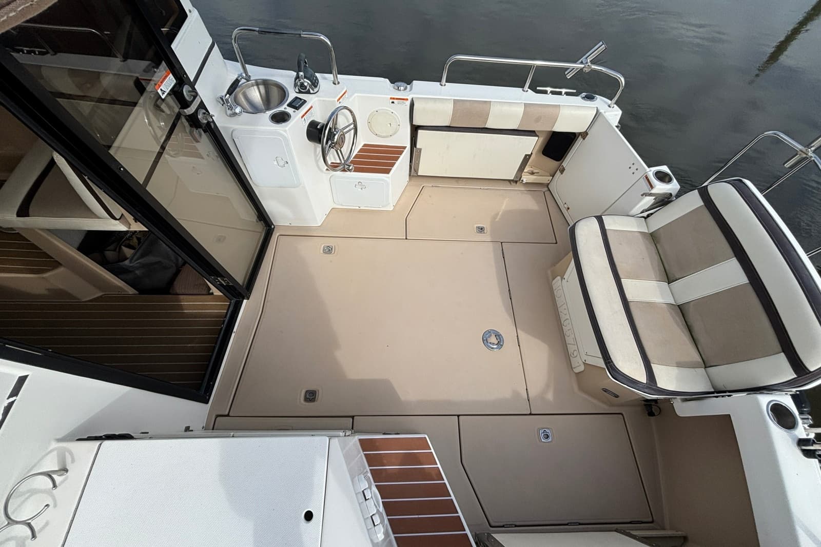 2016 Cutwater C-28 LE - Photo 12