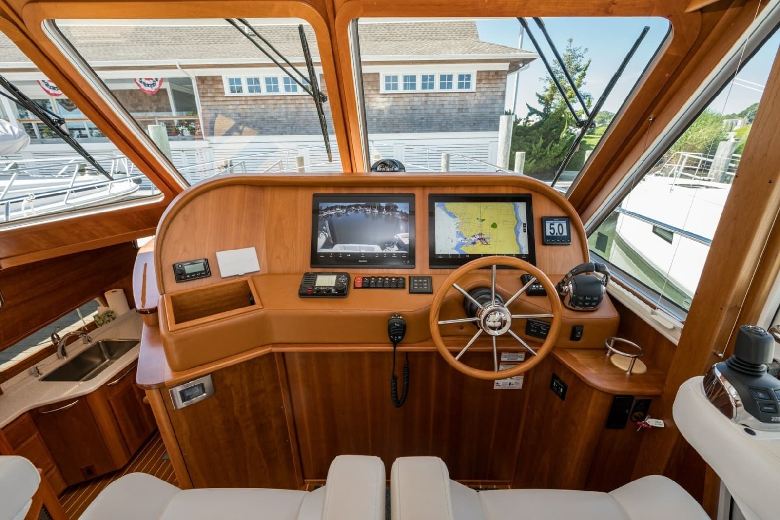 2021 Sabre 48 Salon Express - Photo 39