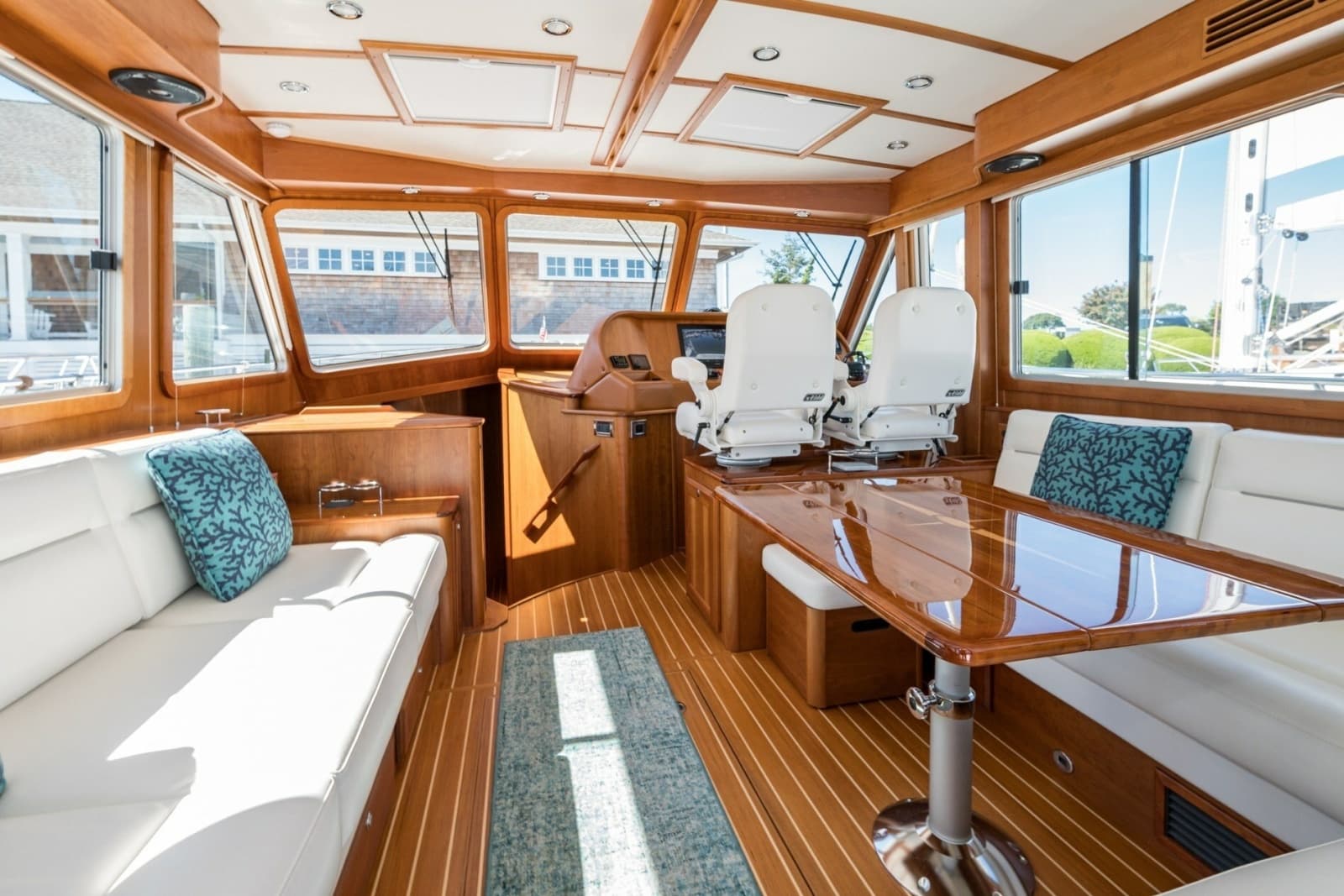 2021 Sabre 48 Salon Express - Photo 47