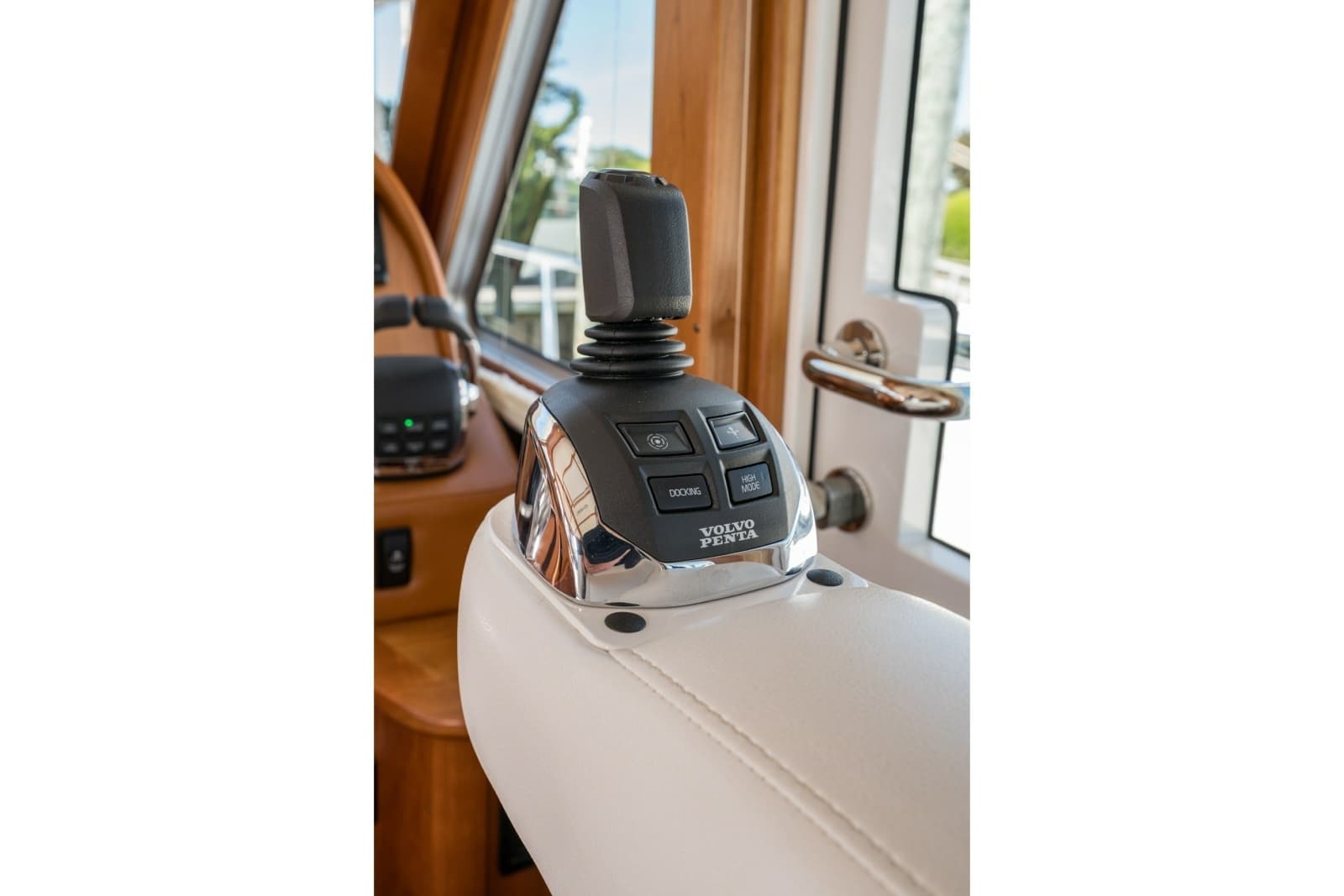 2021 Sabre 48 Salon Express - Photo 42