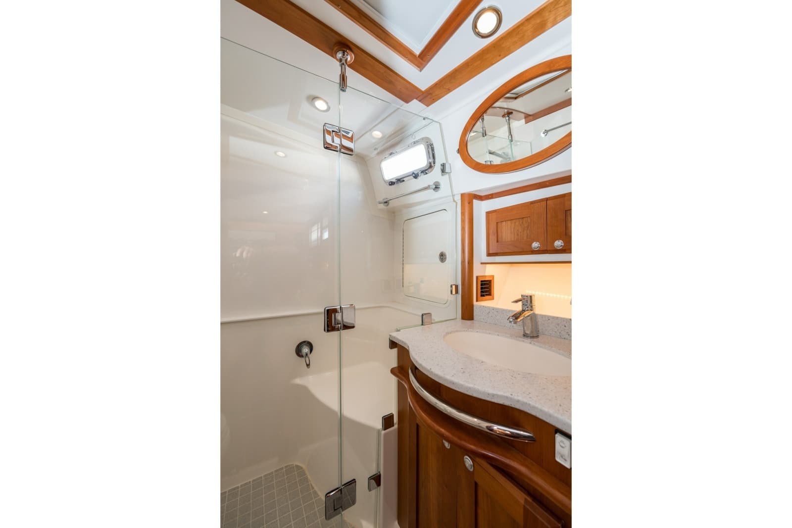 2021 Sabre 48 Salon Express - Photo 32