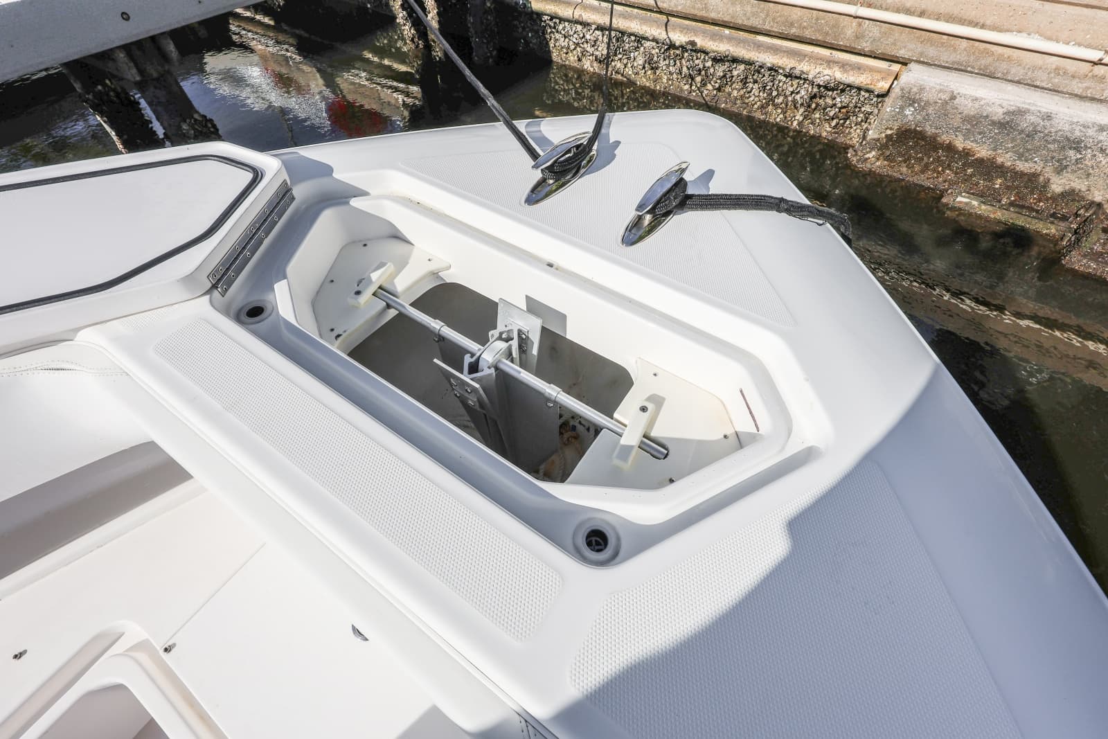 2016 Invincible 39 Open Fisherman - Photo 9