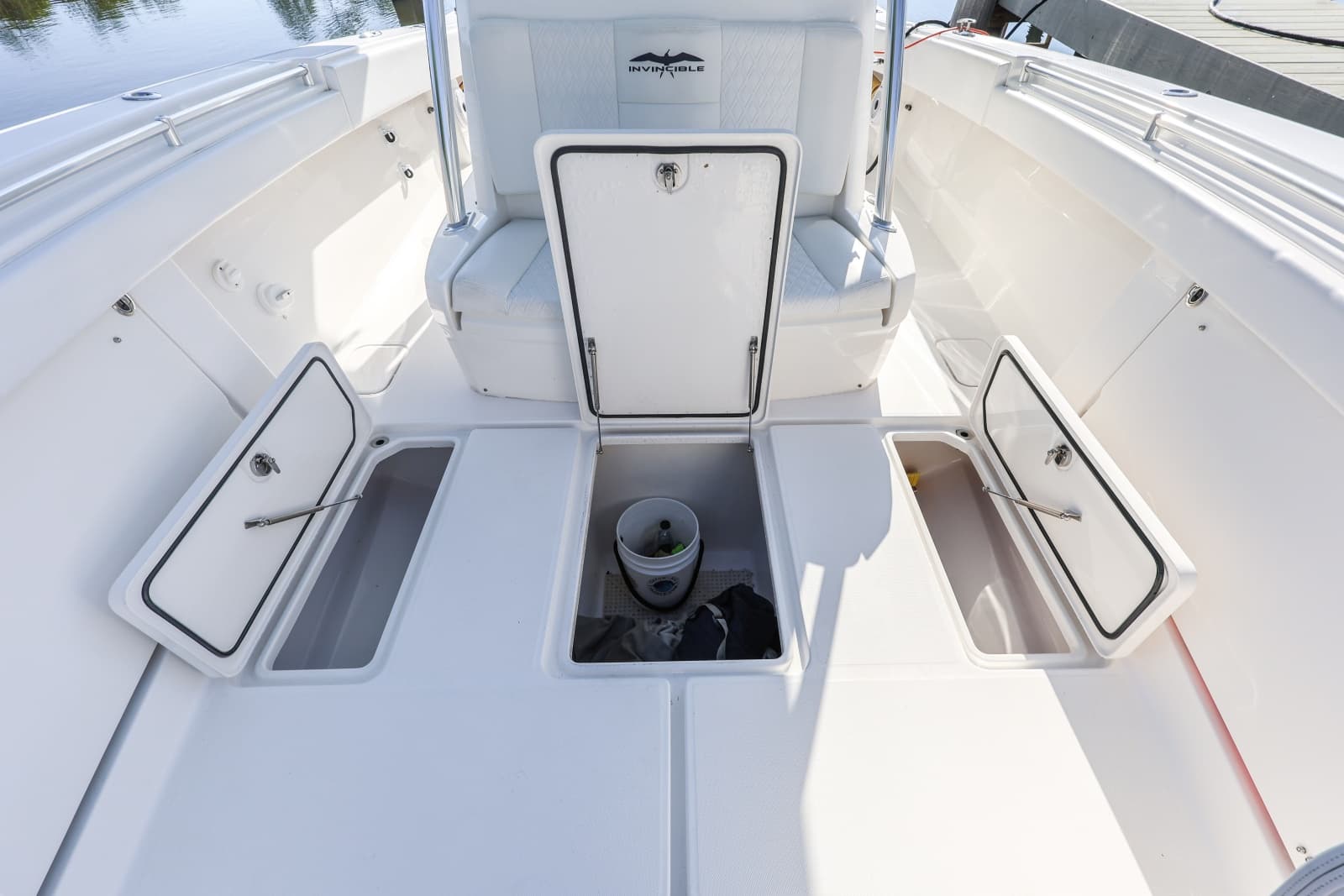 2016 Invincible 39 Open Fisherman - Photo 15