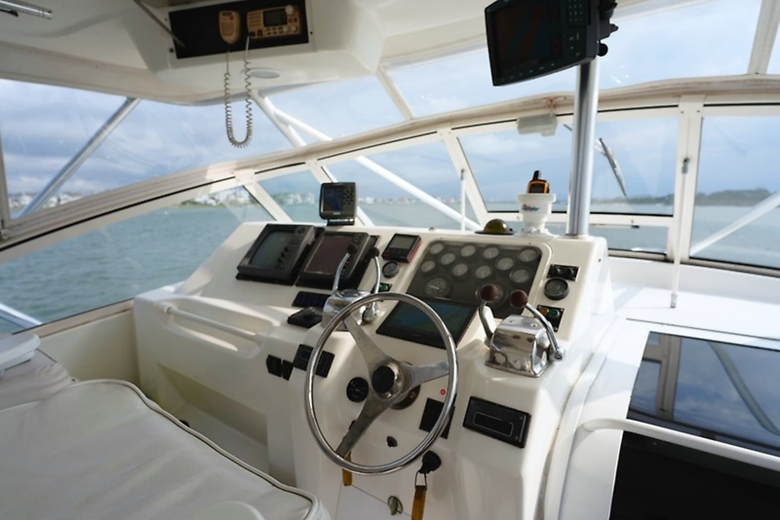 1999 Ocean Yachts 40 Super Sport - Photo 16
