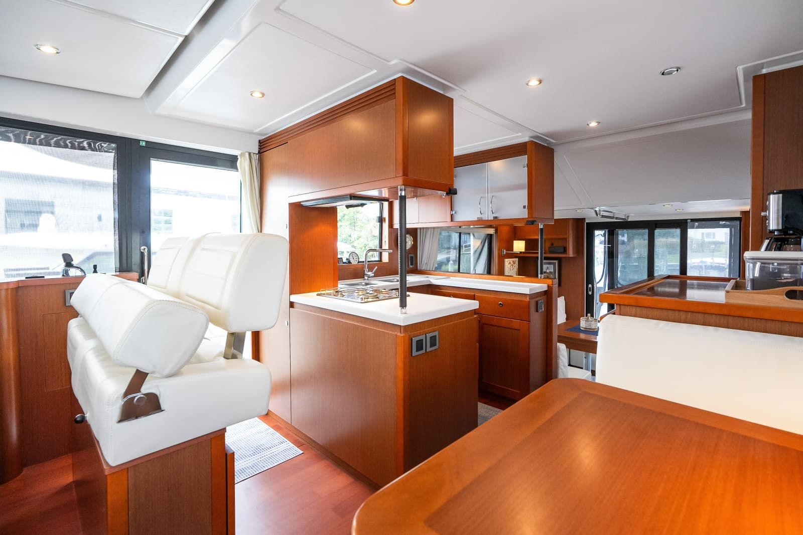 2020 Beneteau Swift Trawler 50 - Photo 98