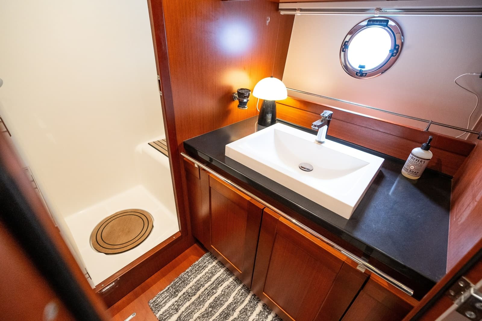 2020 Beneteau Swift Trawler 50 - Photo 65